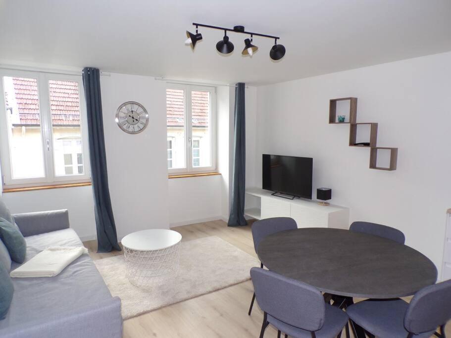 Appartement 2/4 Pers, 44M2, Hypercentre. Lons-le-Saunier Eksteriør billede